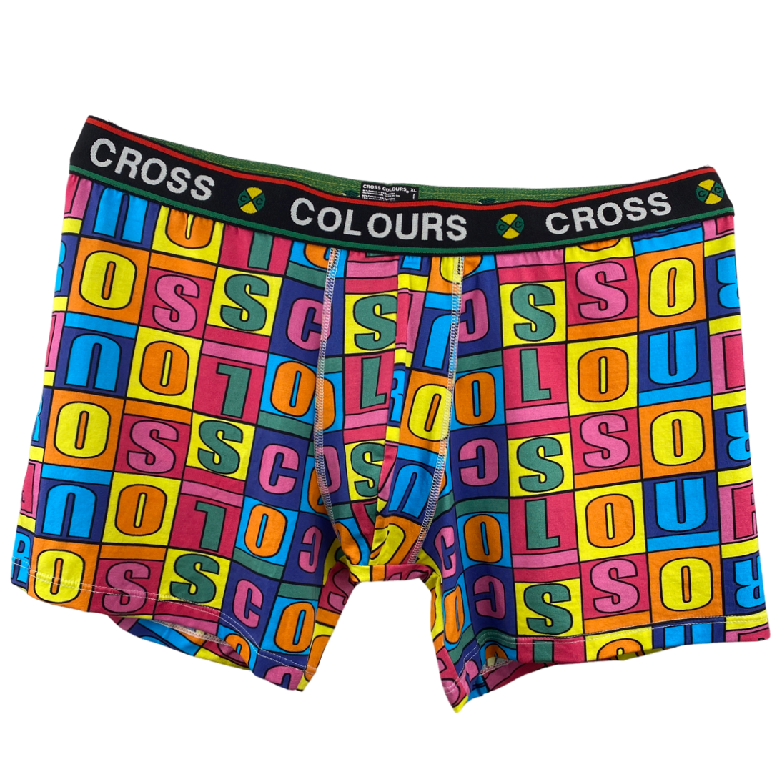 Cross Colours Shorts "Alphabet Boxer Brief" -multiUnderwear without prejudice von Cross Colours. Details: Statement Underwear weiches Gummibündchen, farbenfrohes Design Material: 95% Baumwolle, 5% Spandex
